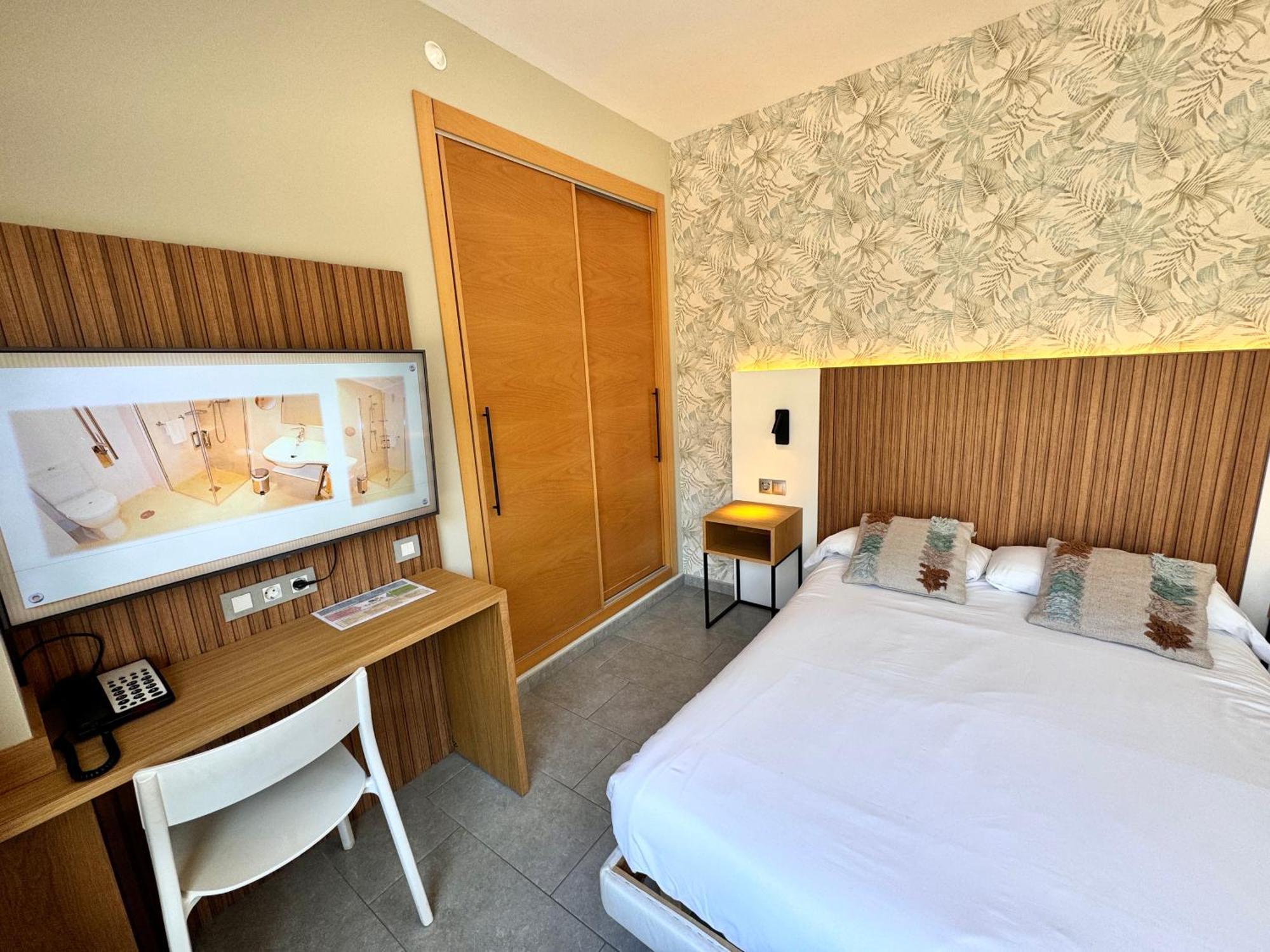 Vistamar Hotel Luxury Wellness By Dlv 比利亚霍约萨 外观 照片